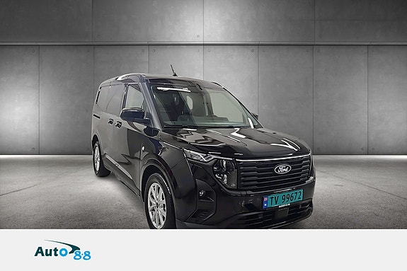 Ford Transit Courier 3 of 18