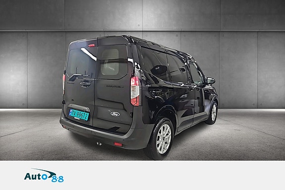 Ford Transit Courier 6 of 18