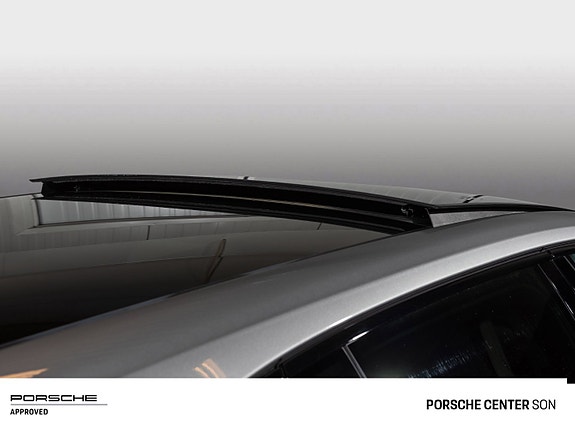 Porsche Panamera 15 of 30