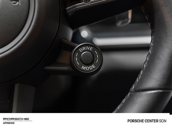 Porsche Panamera 29 of 30