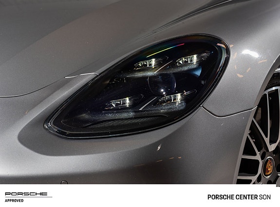 Porsche Panamera 19 of 30