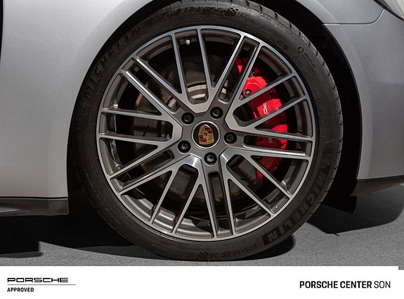 Porsche Panamera 23 of 30