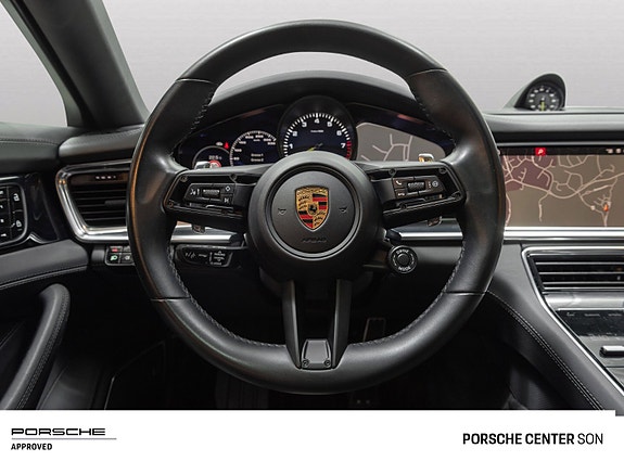 Porsche Panamera 27 of 30