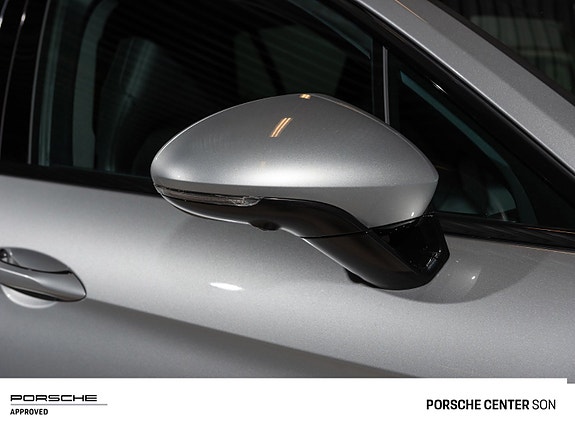 Porsche Panamera 14 of 30