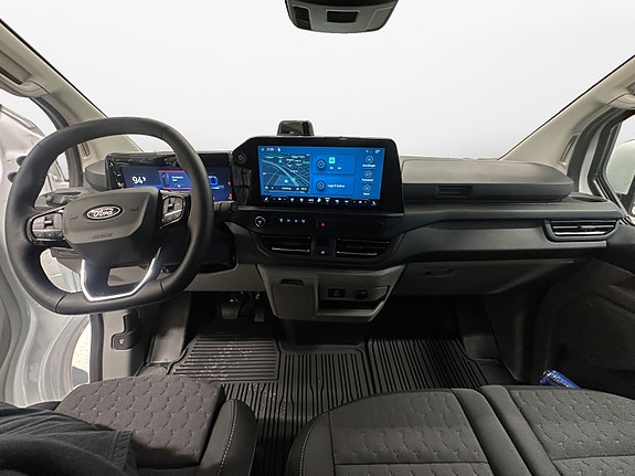 Ford Transit Custom 10 of 30