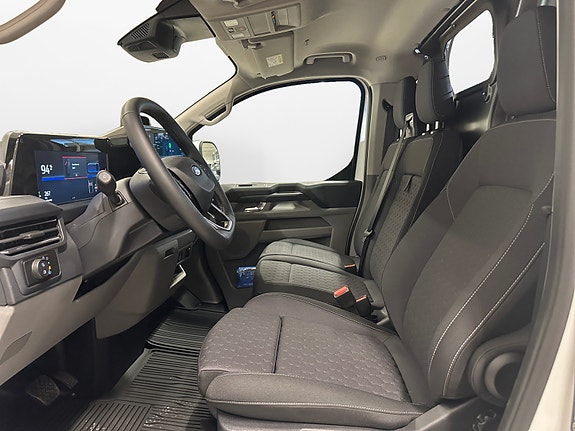 Ford Transit Custom 9 of 30
