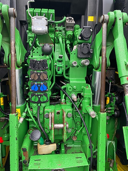John Deere 6250R 5 of 10