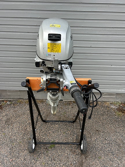 Honda BF10 D kort stamme m/både snor og el.start og rorkult med egen startknapp 3 of 12