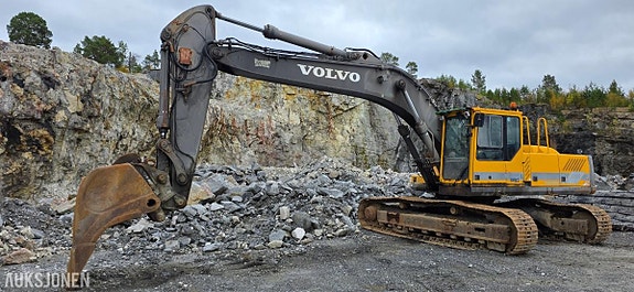 Volvo EC340 2 of 30