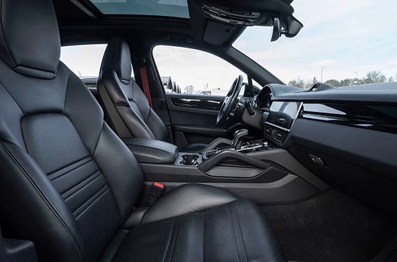 Porsche Cayenne S 11 of 22