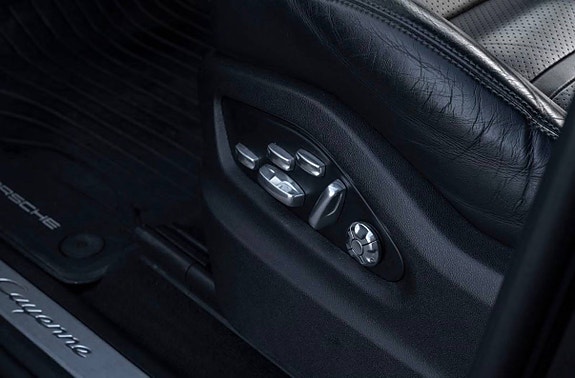 Porsche Cayenne S 20 of 22
