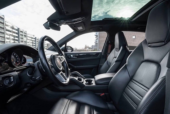 Porsche Cayenne S 8 of 22