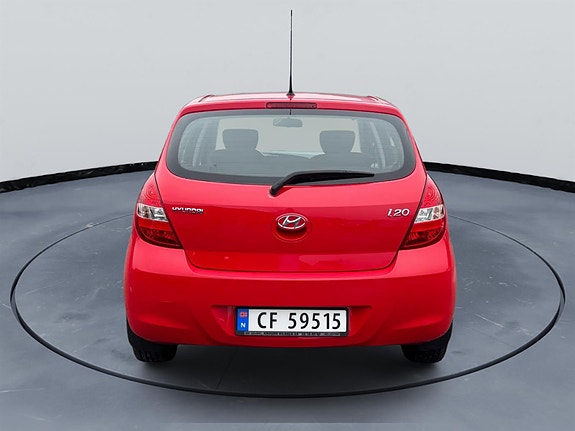 Hyundai i20 4 of 10