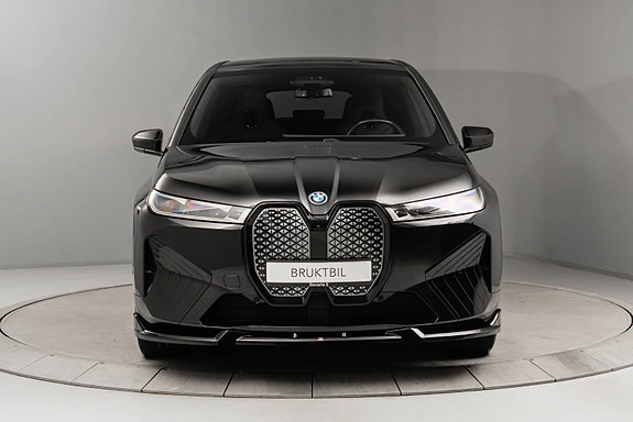 BMW iX 6 of 26