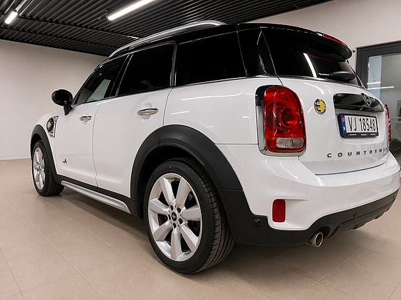 MINI Countryman-Serie 3 of 30