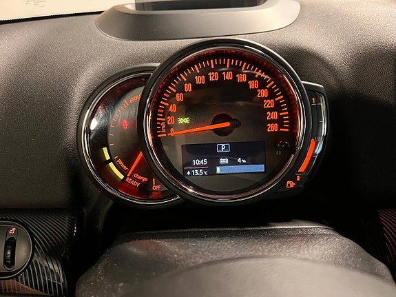 MINI Countryman-Serie 18 of 30