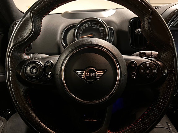 MINI Countryman-Serie 14 of 30