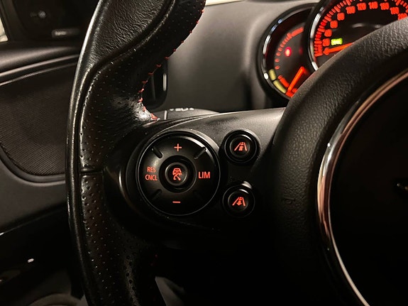 MINI Countryman-Serie 16 of 30