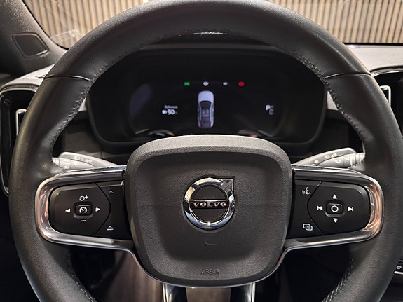 Volvo C40 8 of 23