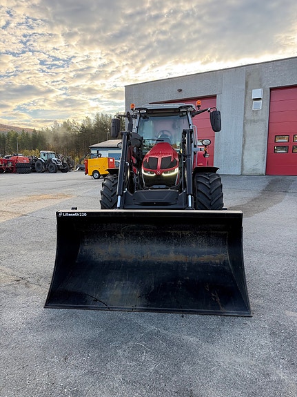 Massey Ferguson MF 5S.145 3 of 24