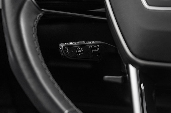 Audi Q8 e-tron 23 of 30