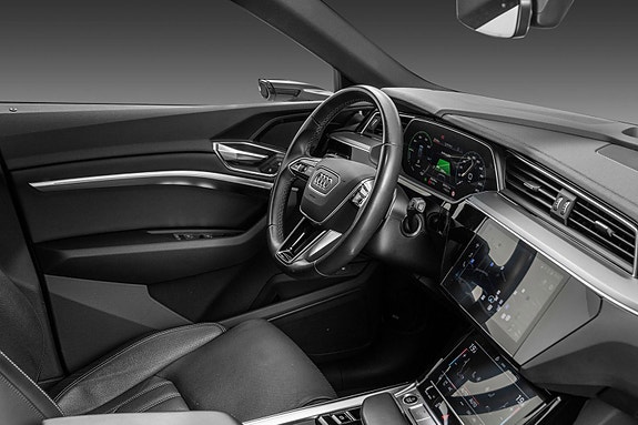 Audi Q8 e-tron 21 of 30