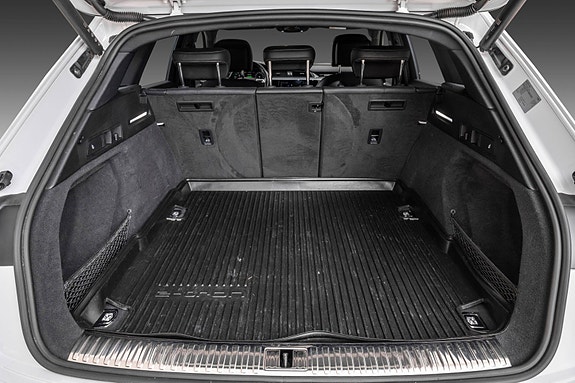 Audi Q8 e-tron 11 of 30