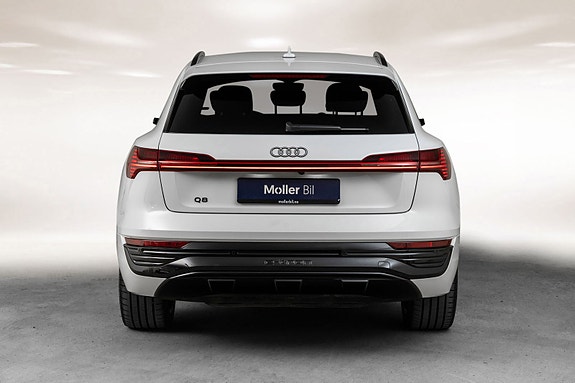 Audi Q8 e-tron 7 of 30