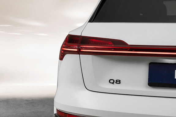 Audi Q8 e-tron 8 of 30