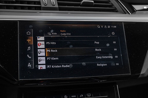 Audi Q8 e-tron 28 of 30