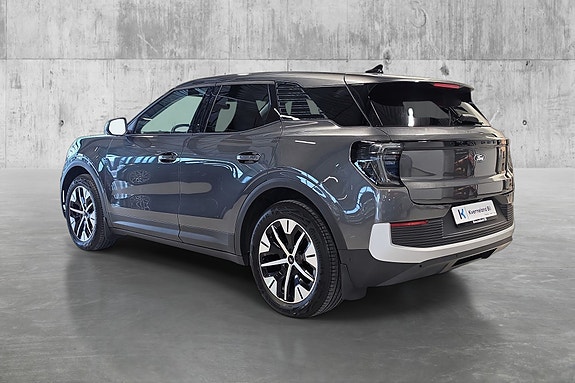 Ford Explorer 7 of 25