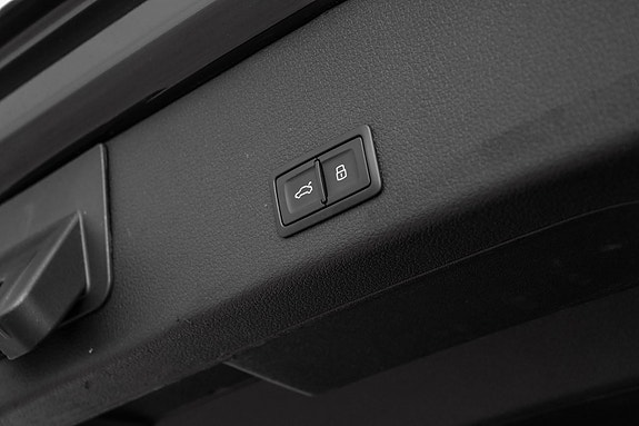 Audi Q8 e-tron 25 of 30