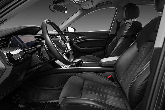Audi Q8 e-tron 9 of 30