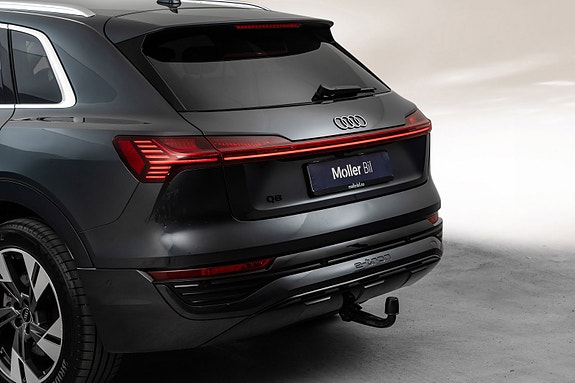 Audi Q8 e-tron 6 of 30