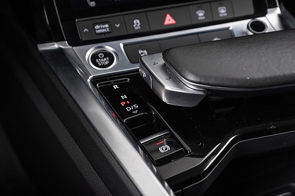 Audi Q8 e-tron 20 of 30