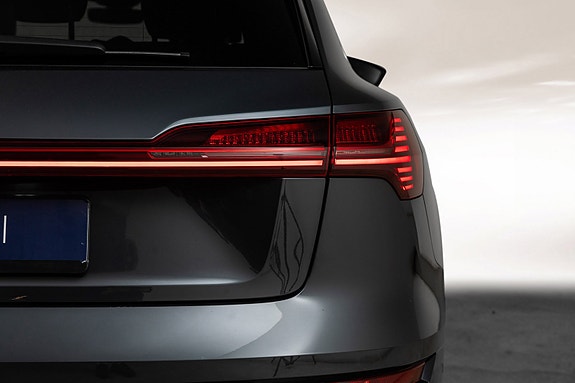 Audi Q8 e-tron 8 of 30