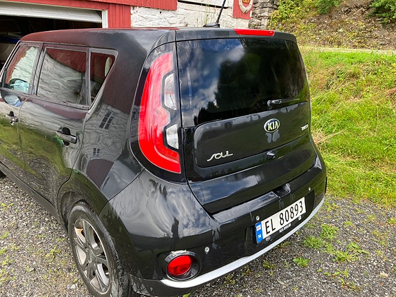 Kia Soul 3 of 6