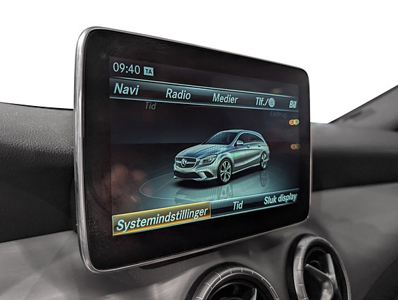 Mercedes-Benz CLA200 17 of 24