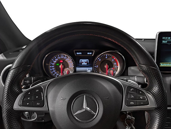 Mercedes-Benz CLA200 7 of 24