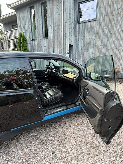 BMW i3 4 of 9