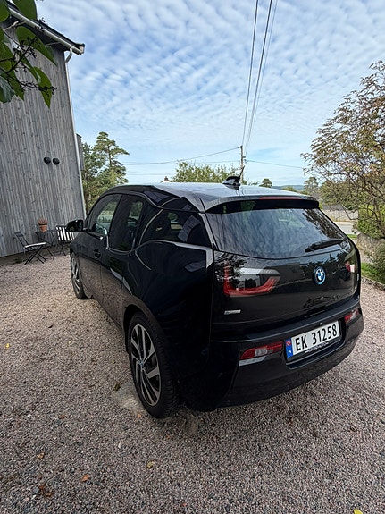 BMW i3 3 of 9