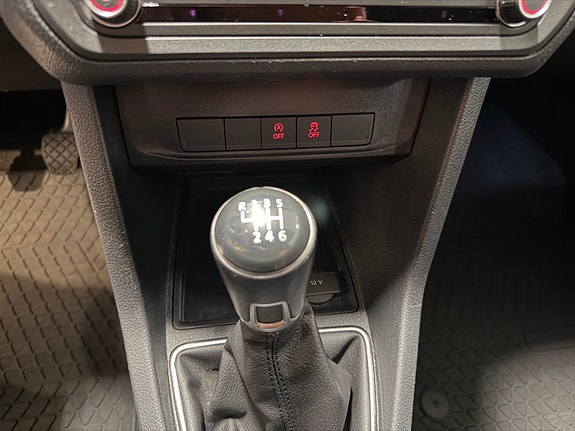 Volkswagen Caddy 14 of 16