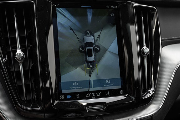 Volvo XC60 12 of 29