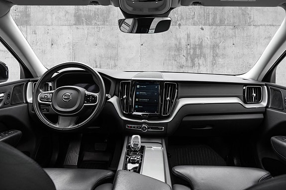 Volvo XC60 20 of 29