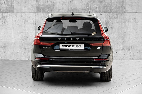 Volvo XC60 5 of 29
