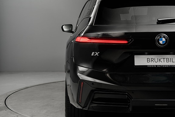 BMW iX 7 of 30