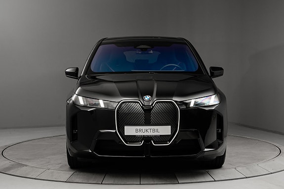 BMW iX 6 of 30