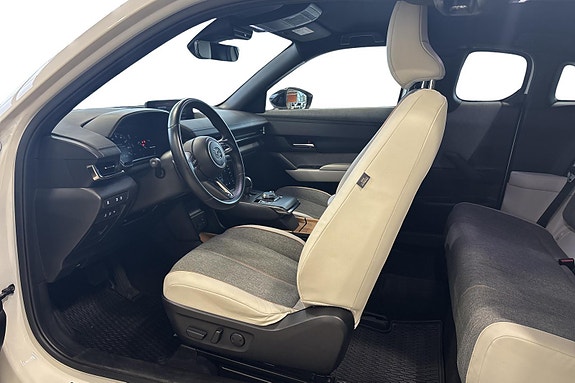Mazda MX-30 8 of 24