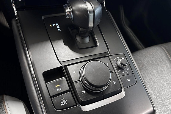 Mazda MX-30 14 of 24