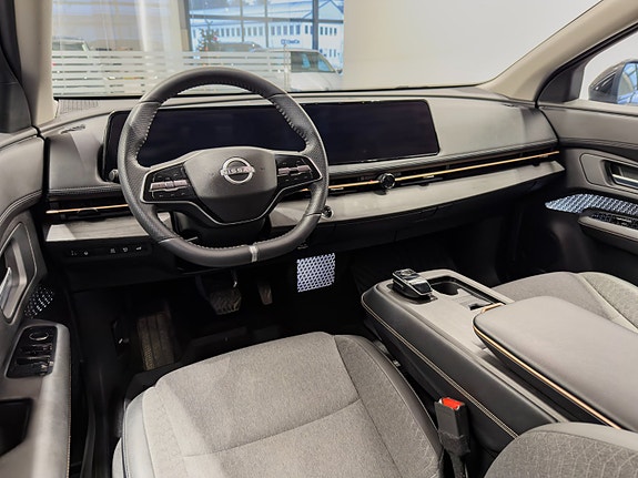 Nissan Ariya 9 of 30